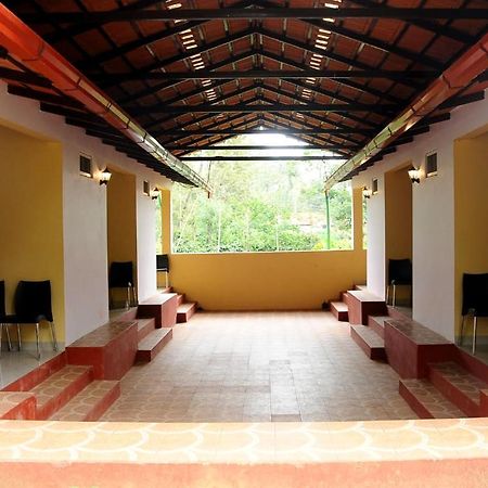 La Flora Prakruth Resort Coorg Мадикери Экстерьер фото